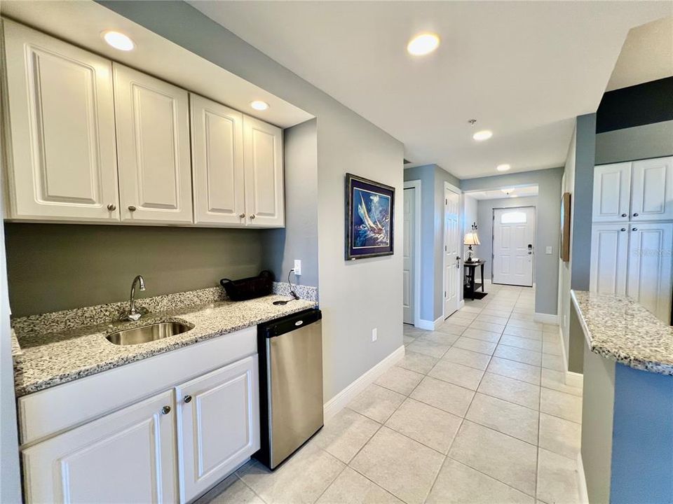For Rent: $6,000 (3 beds, 2 baths, 1825 Square Feet)