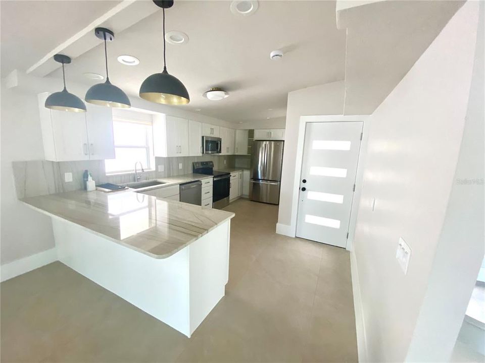 В аренду: $5,995 (3 спален, 2 ванн, 2172 Квадратных фут)