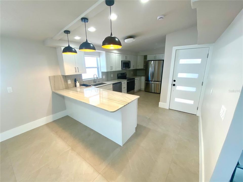 В аренду: $5,995 (3 спален, 2 ванн, 2172 Квадратных фут)