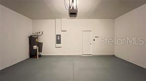 For Rent: $3,100 (4 beds, 2 baths, 2221 Square Feet)
