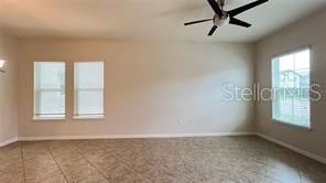 For Rent: $3,100 (4 beds, 2 baths, 2221 Square Feet)