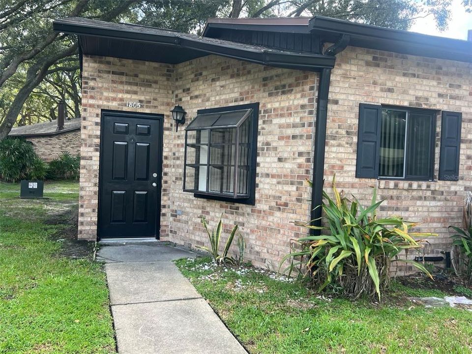 For Rent: $1,700 (2 beds, 2 baths, 938 Square Feet)