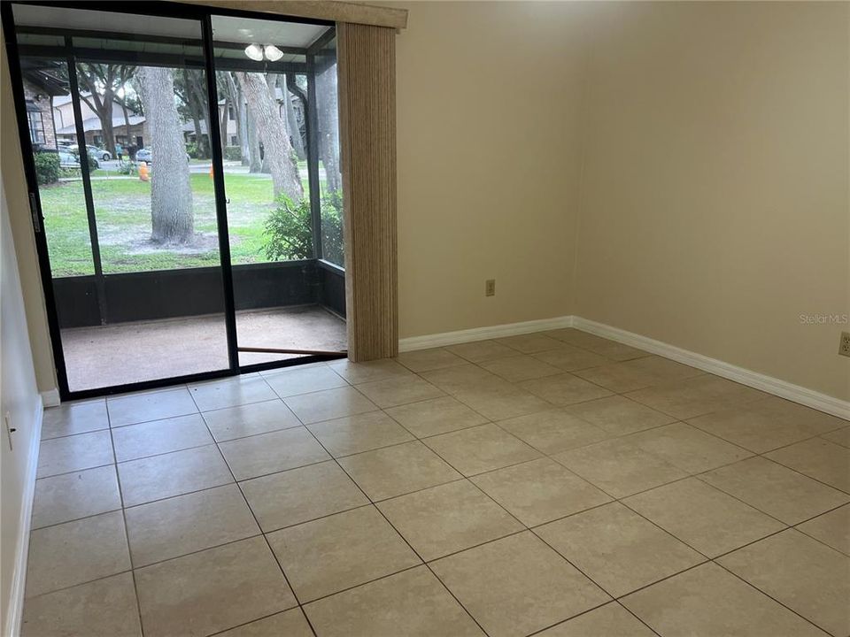 For Rent: $1,700 (2 beds, 2 baths, 938 Square Feet)