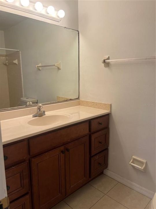 For Rent: $1,700 (2 beds, 2 baths, 938 Square Feet)