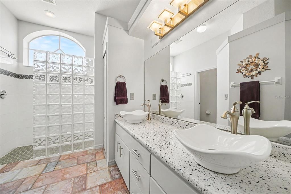 For Sale: $495,000 (3 beds, 2 baths, 1874 Square Feet)