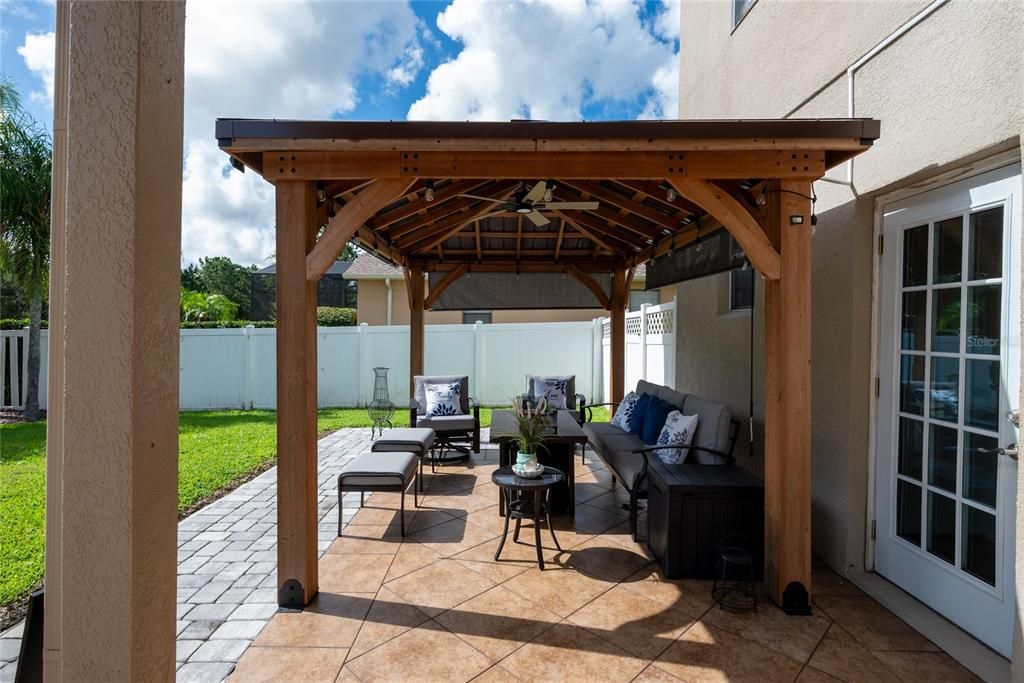 En Venta: $640,000 (5 camas, 3 baños, 2983 Pies cuadrados)