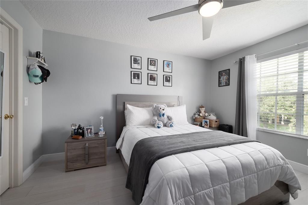 En Venta: $640,000 (5 camas, 3 baños, 2983 Pies cuadrados)