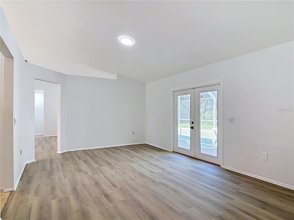 For Sale: $414,500 (3 beds, 2 baths, 1624 Square Feet)