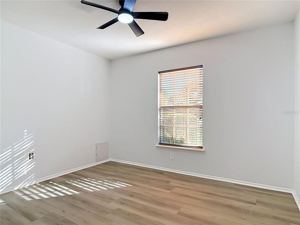 For Sale: $414,500 (3 beds, 2 baths, 1624 Square Feet)