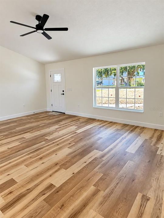 For Sale: $292,900 (3 beds, 2 baths, 1473 Square Feet)