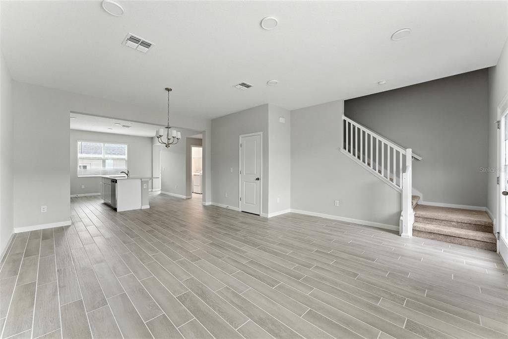 For Rent: $2,750 (3 beds, 2 baths, 1691 Square Feet)