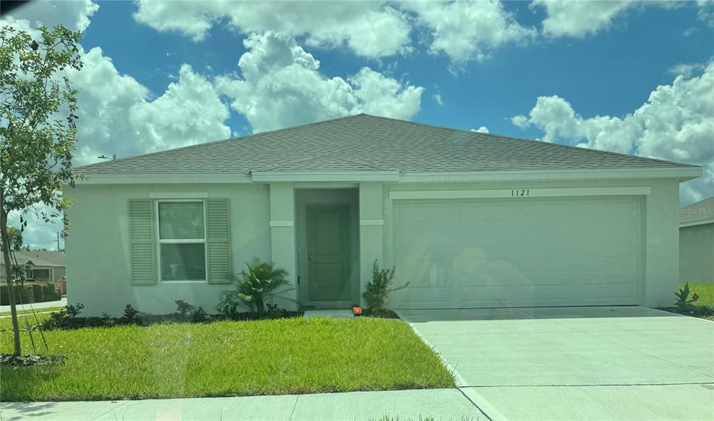 Recently Sold: $329,000 (3 beds, 2 baths, 1328 Square Feet)