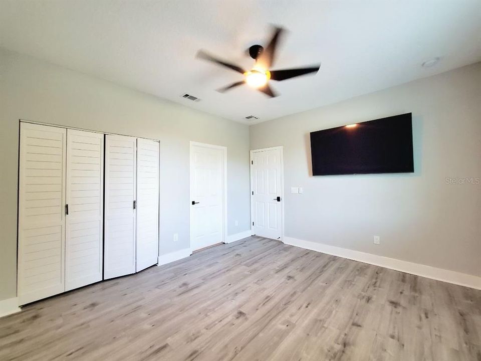 For Rent: $2,200 (3 beds, 2 baths, 1391 Square Feet)
