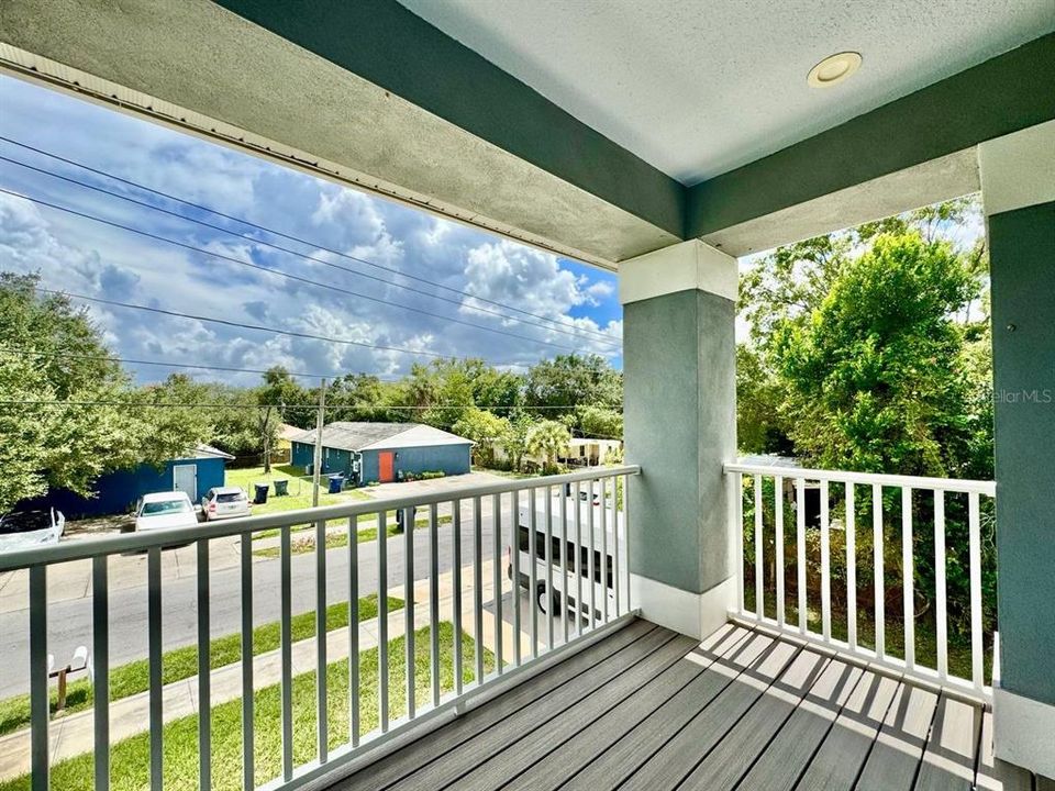 For Rent: $2,200 (3 beds, 2 baths, 1391 Square Feet)