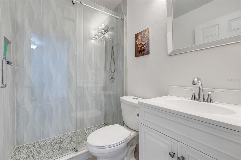 For Sale: $499,999 (4 beds, 3 baths, 2208 Square Feet)