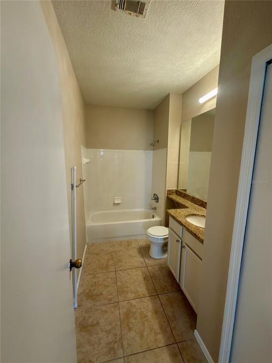 В аренду: $1,695 (2 спален, 2 ванн, 1242 Квадратных фут)