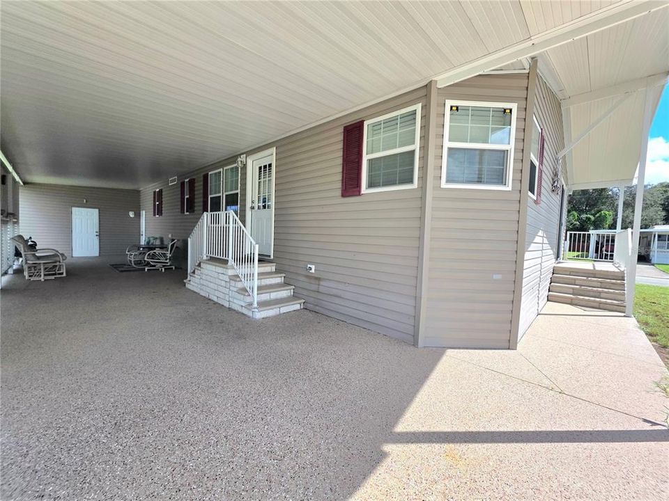 For Sale: $219,900 (2 beds, 2 baths, 1188 Square Feet)