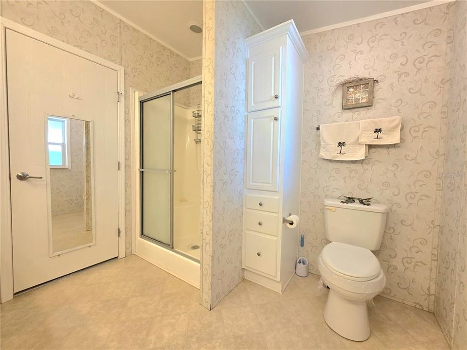 For Sale: $219,900 (2 beds, 2 baths, 1188 Square Feet)