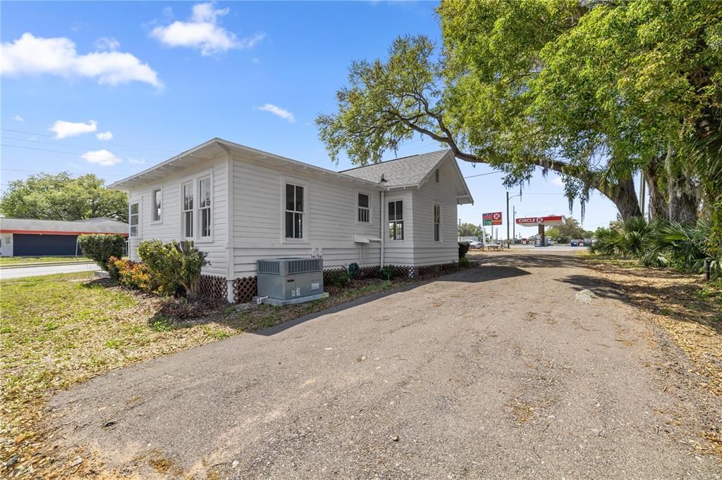 En Venta: $299,900 (0 camas, 0 baños, 1100 Pies cuadrados)