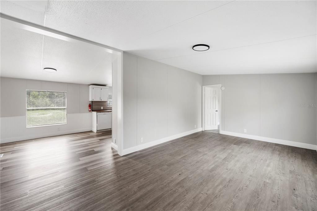 For Rent: $1,750 (4 beds, 2 baths, 1344 Square Feet)