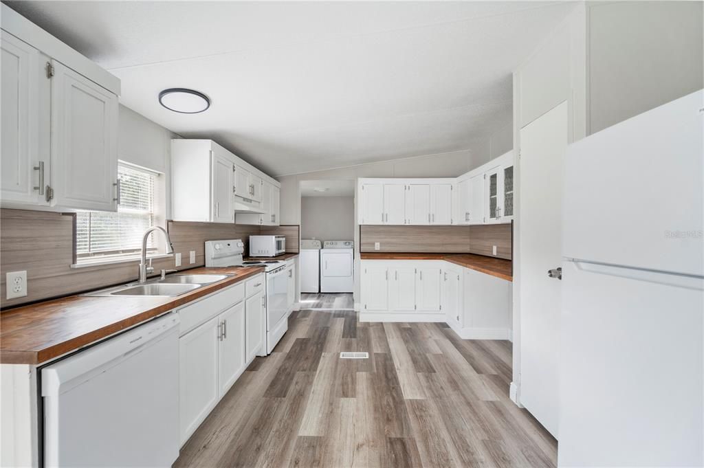 For Rent: $1,750 (4 beds, 2 baths, 1344 Square Feet)