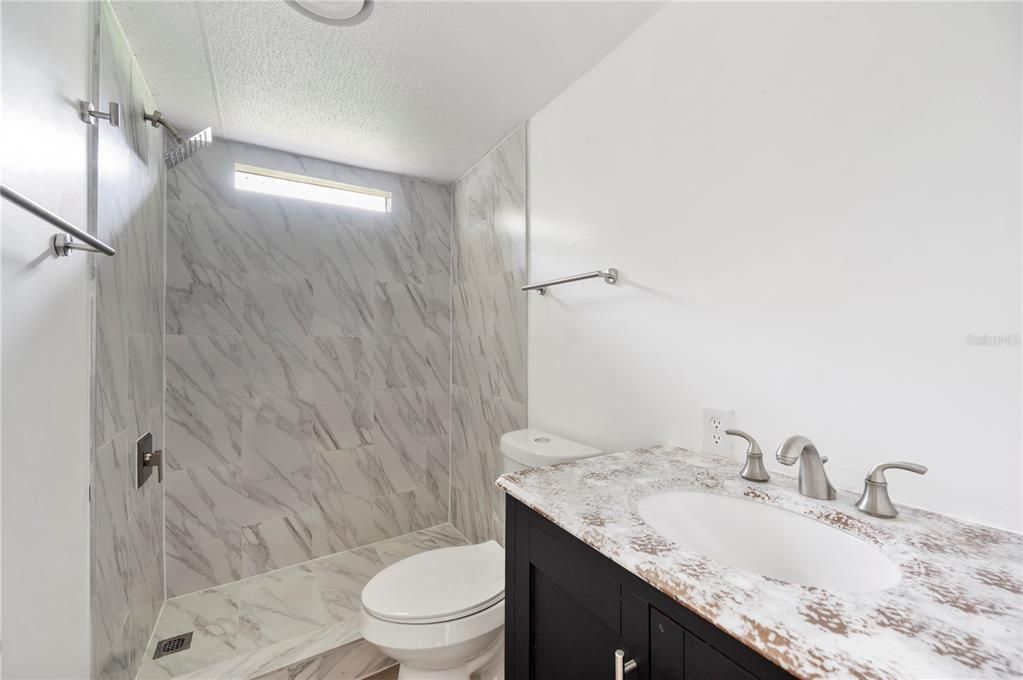 For Rent: $1,750 (4 beds, 2 baths, 1344 Square Feet)