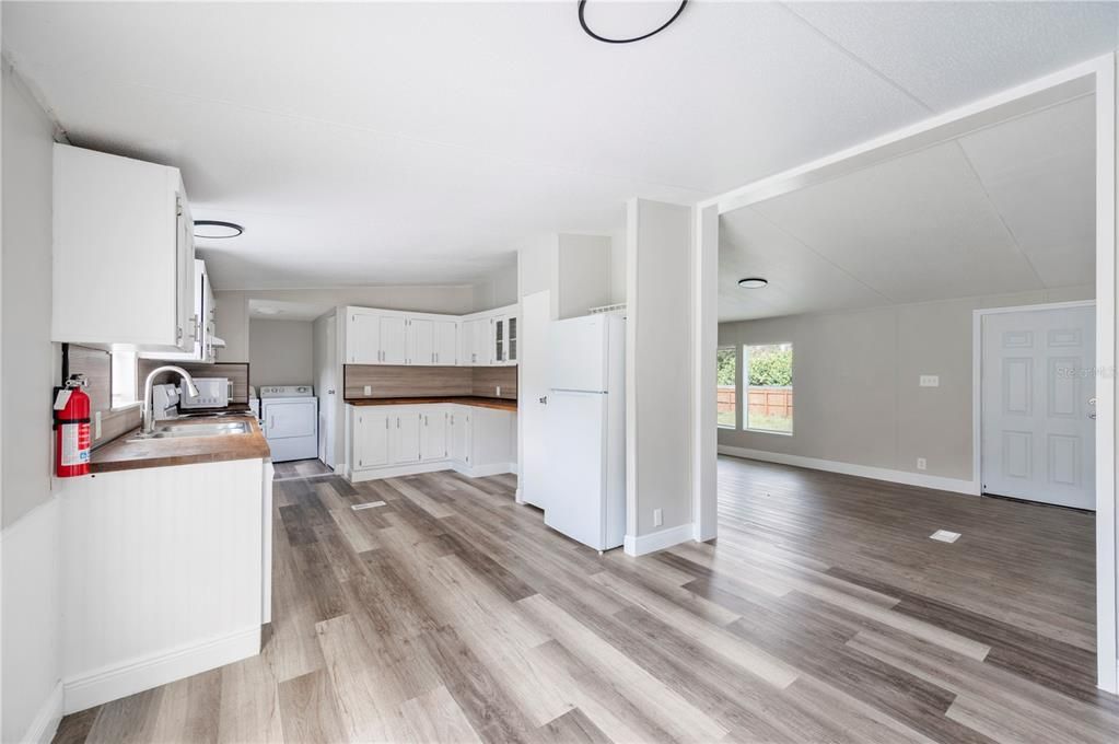 For Rent: $1,750 (4 beds, 2 baths, 1344 Square Feet)