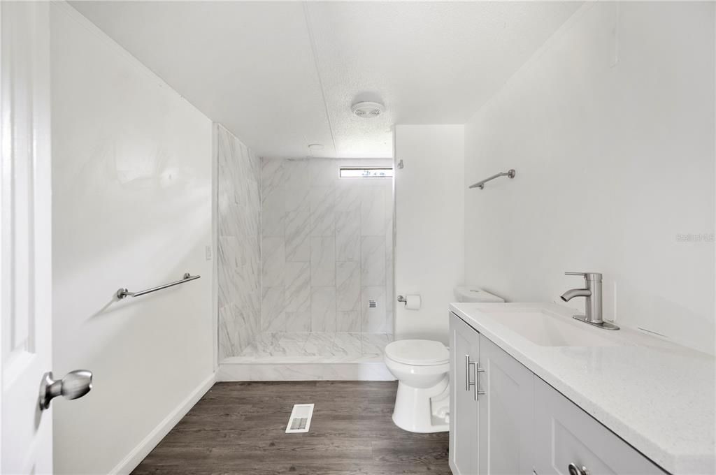 For Rent: $1,750 (4 beds, 2 baths, 1344 Square Feet)