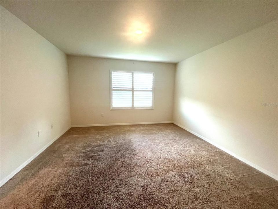 For Rent: $2,450 (3 beds, 2 baths, 1672 Square Feet)