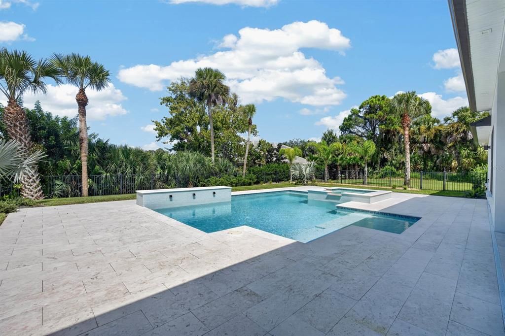 En Venta: $1,525,000 (3 camas, 3 baños, 3550 Pies cuadrados)
