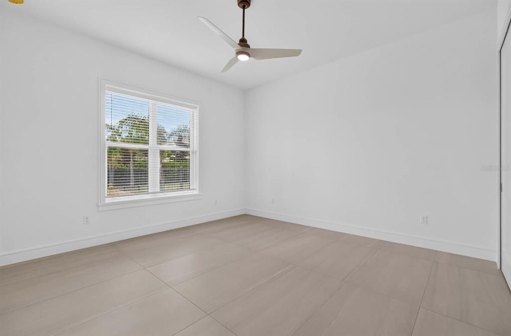 En Venta: $1,525,000 (3 camas, 3 baños, 3550 Pies cuadrados)