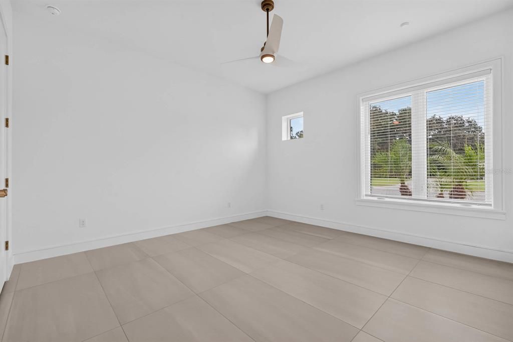 En Venta: $1,525,000 (3 camas, 3 baños, 3550 Pies cuadrados)
