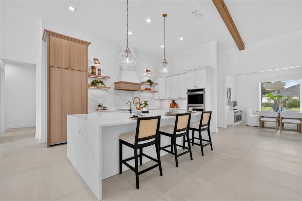 En Venta: $1,525,000 (3 camas, 3 baños, 3550 Pies cuadrados)