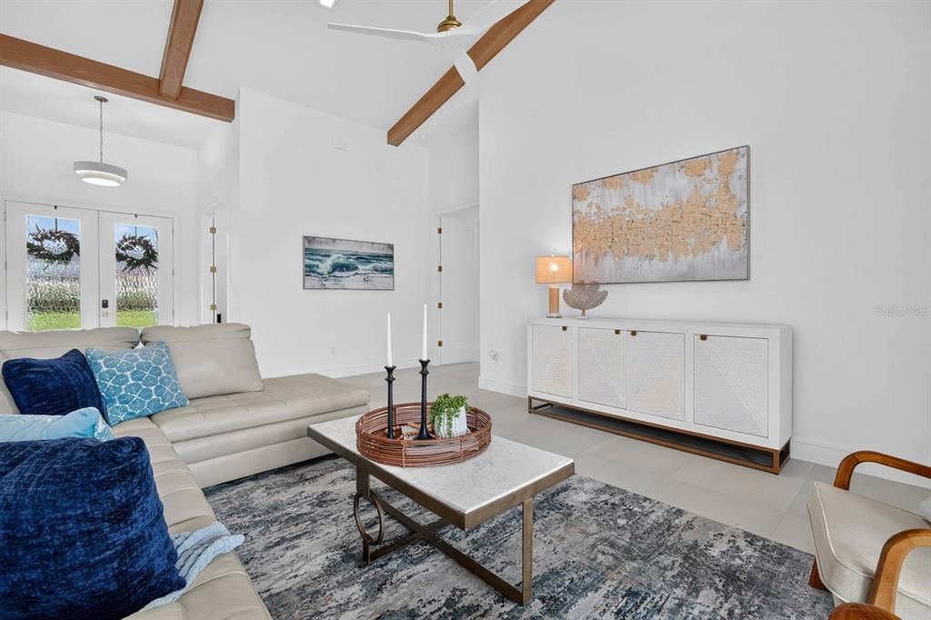 En Venta: $1,525,000 (3 camas, 3 baños, 3550 Pies cuadrados)