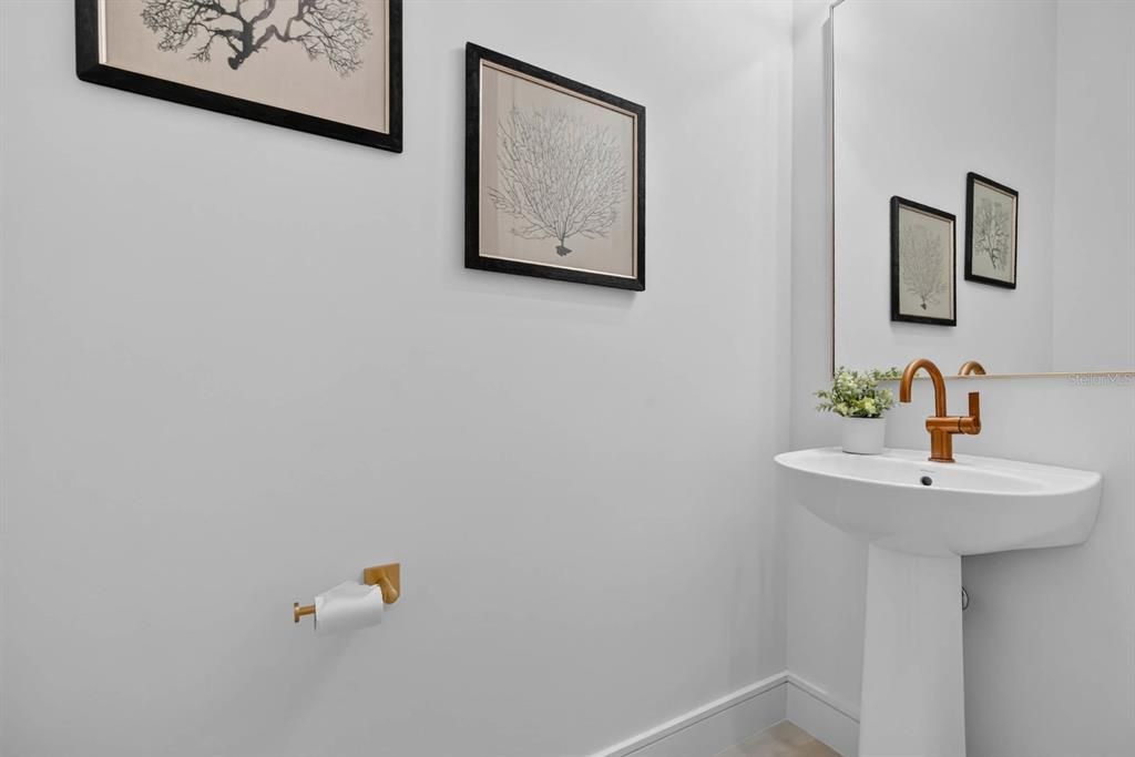 En Venta: $1,525,000 (3 camas, 3 baños, 3550 Pies cuadrados)