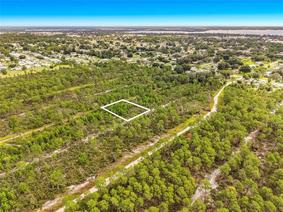 На продажу: $11,500 (0.23 acres)