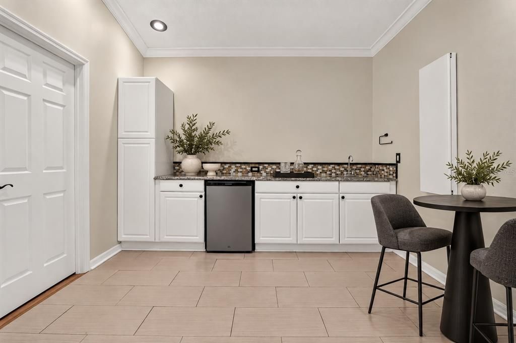 : $929,999 (4 camas, 3 baños, 3886 Pies cuadrados)