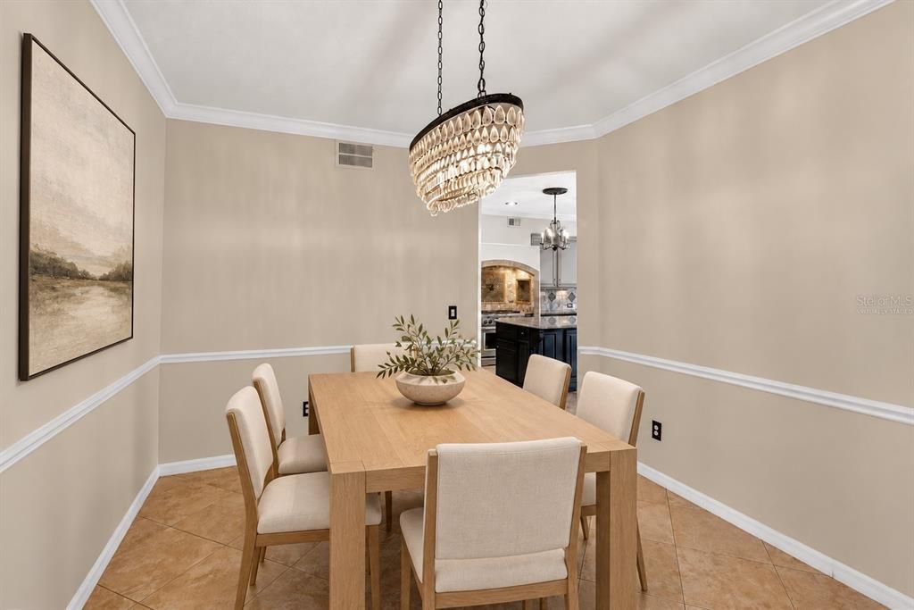 : $929,999 (4 camas, 3 baños, 3886 Pies cuadrados)