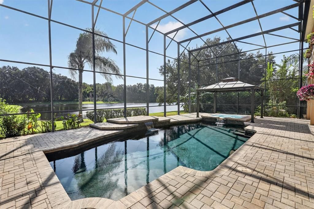 : $929,999 (4 camas, 3 baños, 3886 Pies cuadrados)
