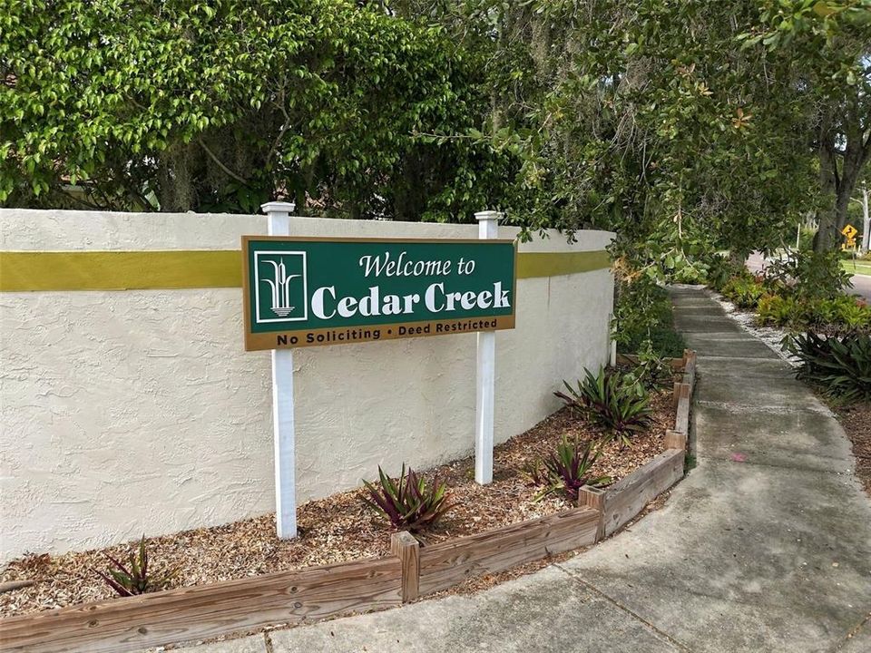 For Sale: $425,000 (3 beds, 2 baths, 1596 Square Feet)