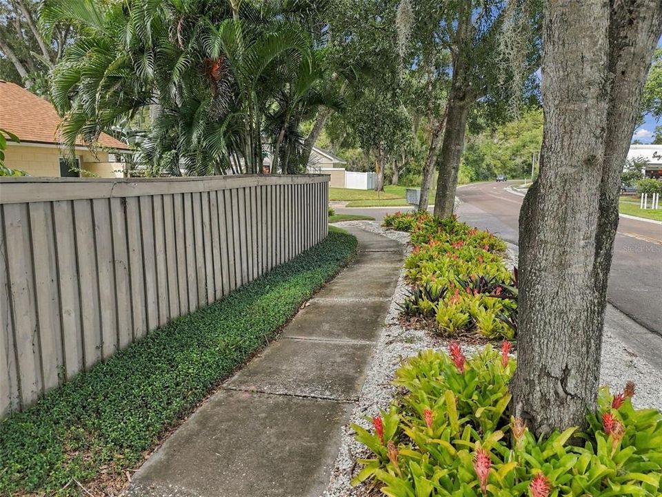 For Sale: $425,000 (3 beds, 2 baths, 1596 Square Feet)