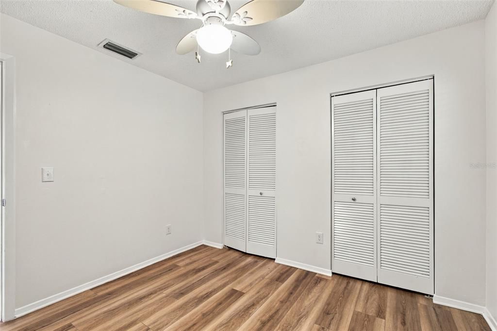 For Sale: $425,000 (3 beds, 2 baths, 1596 Square Feet)