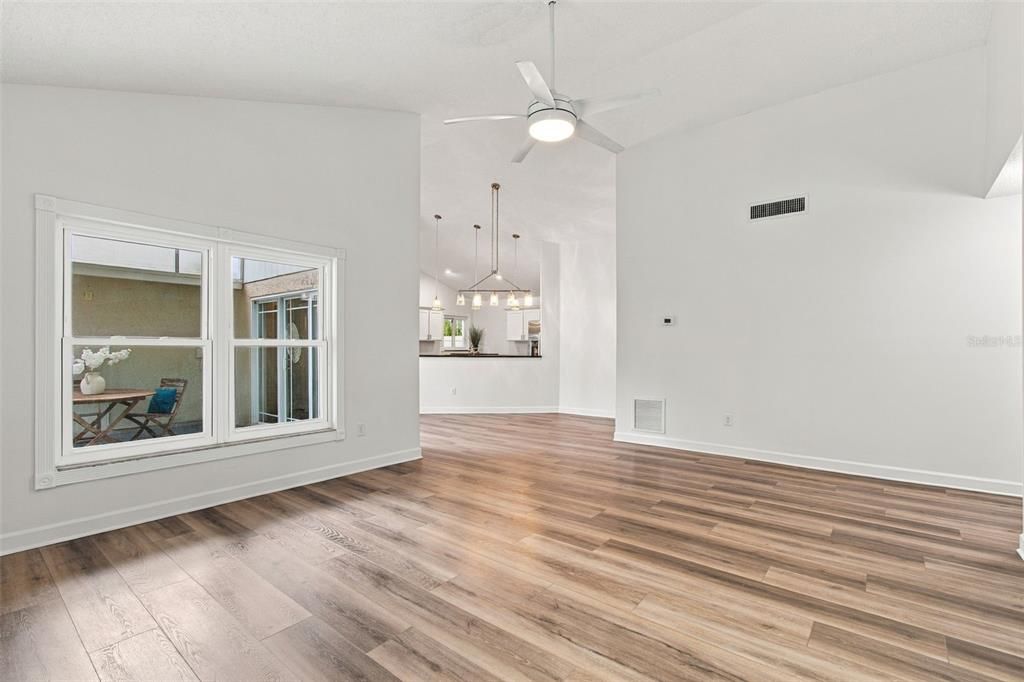 For Sale: $425,000 (3 beds, 2 baths, 1596 Square Feet)