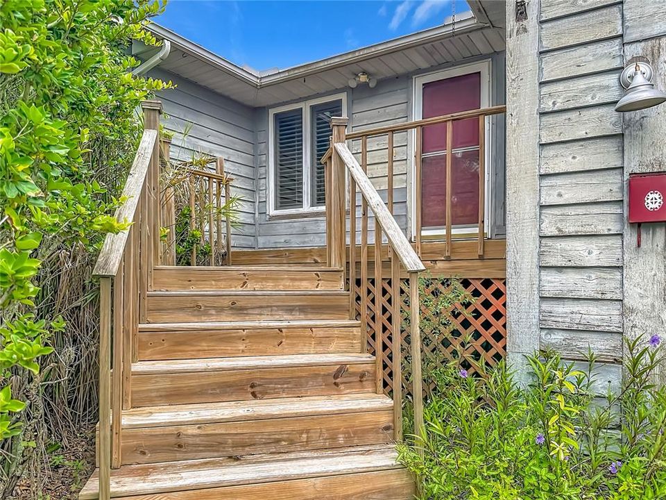 For Sale: $325,000 (3 beds, 2 baths, 1665 Square Feet)
