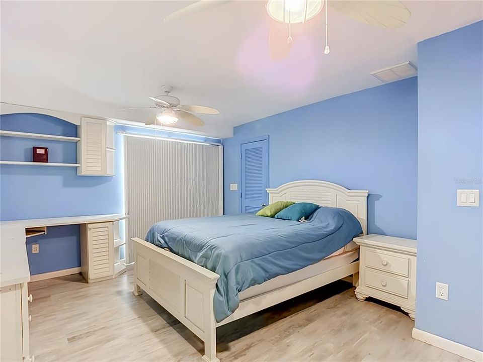 For Sale: $325,000 (3 beds, 2 baths, 1665 Square Feet)