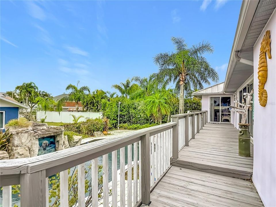 For Sale: $325,000 (3 beds, 2 baths, 1665 Square Feet)