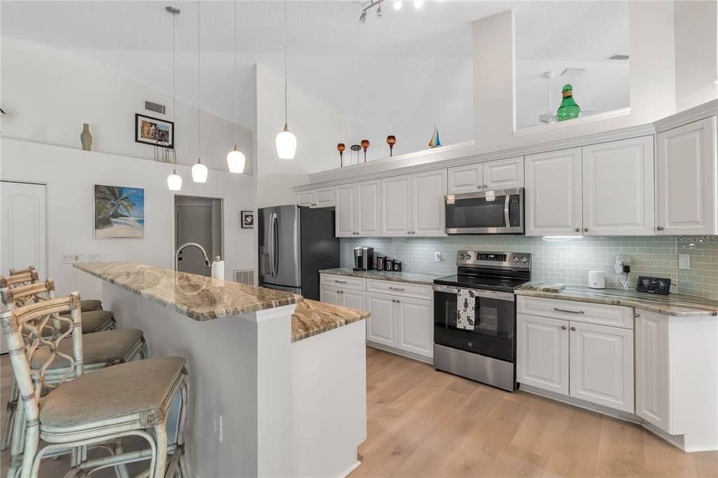 En Venta: $515,000 (3 camas, 3 baños, 2181 Pies cuadrados)