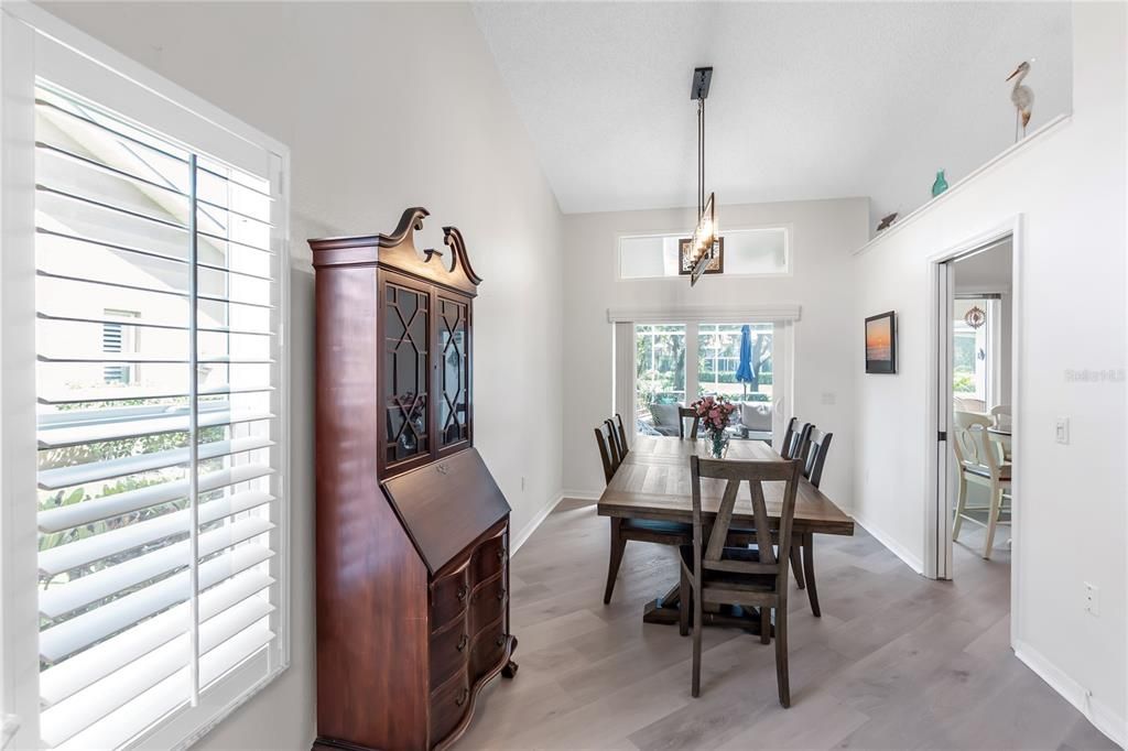 En Venta: $515,000 (3 camas, 3 baños, 2181 Pies cuadrados)