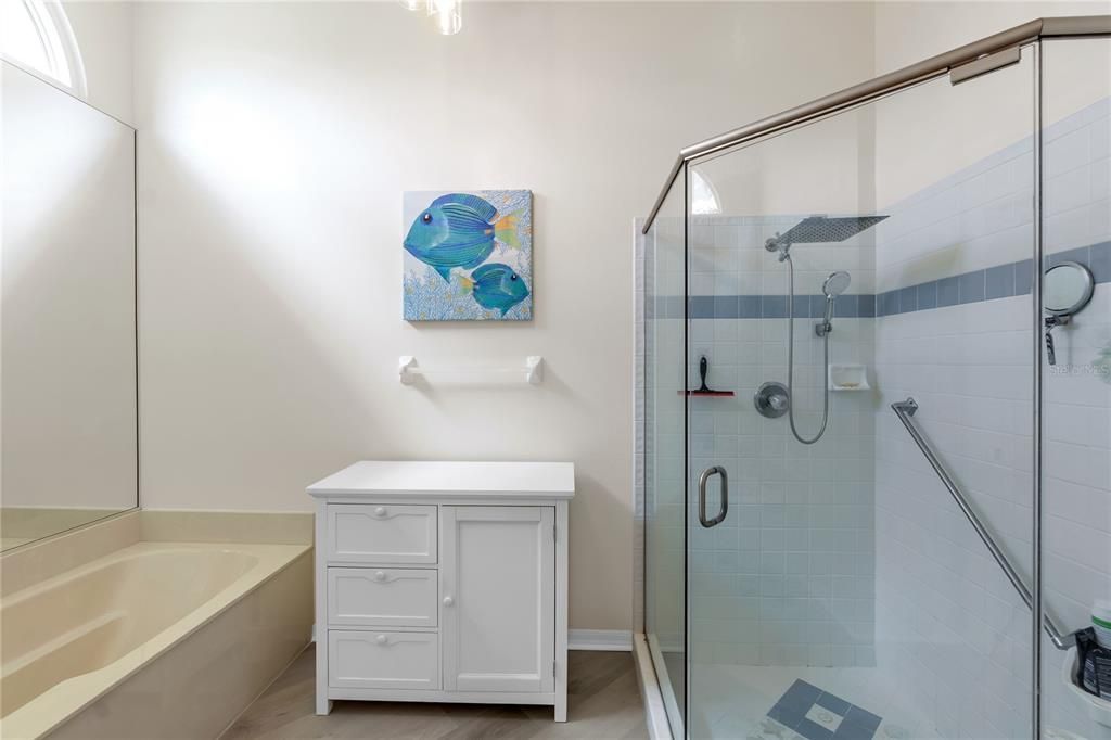 En Venta: $515,000 (3 camas, 3 baños, 2181 Pies cuadrados)