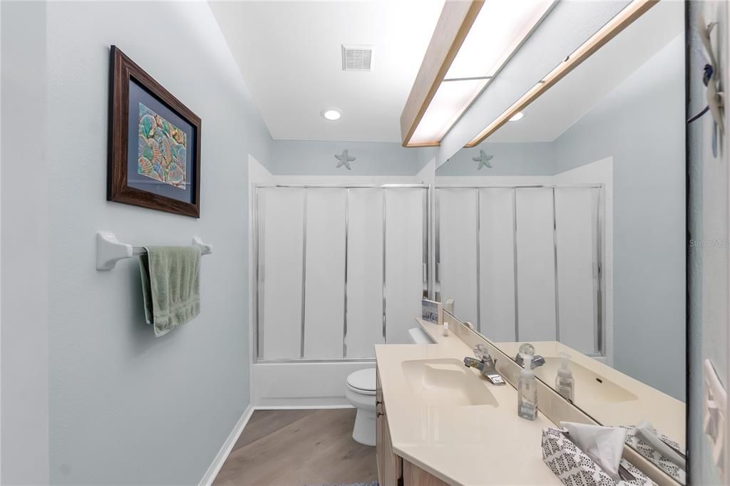 En Venta: $515,000 (3 camas, 3 baños, 2181 Pies cuadrados)